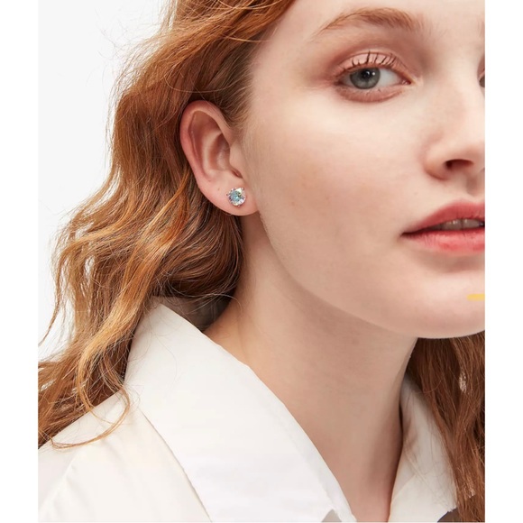 KATE SPADE • Brilliant Statements Clear Tri-Prong Stud Earrings - Picture 2 of 7